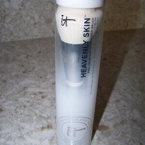 It Heavenly Skin Foundation Brush